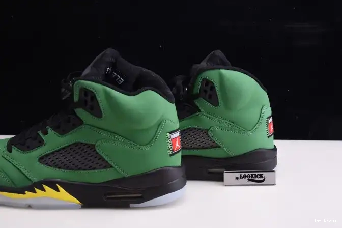 1st Kicks 5 Air Ducks CK6631-307 Oregon Jordan SE 0615